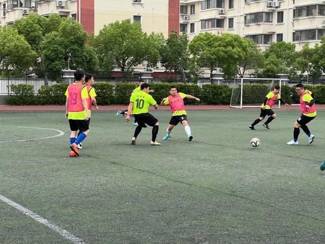 国产电池巨头，开始集中爆雷！