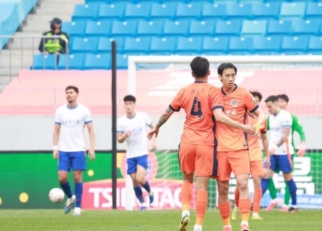 瑞士造点前疑似越位未给划线图，FIFA称为技术故障且并不越位