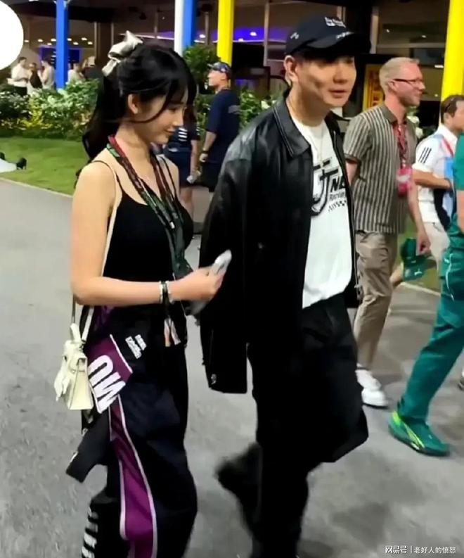 重返赛道,00后贵州姑娘李仁香在六盘水迎来全马首冠