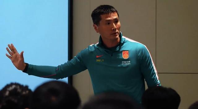 凯尔特人签下休斯顿大学先发后场,他会有机会冲击双向合同吗?