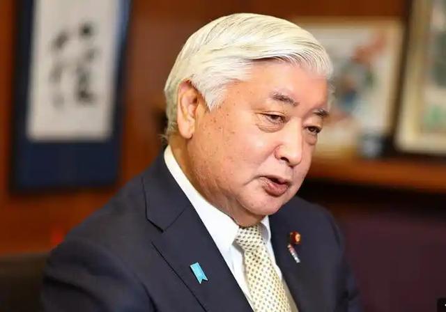 任家萱近况,发福到认不出来,她这是彻底放飞自我还是彻底没工作