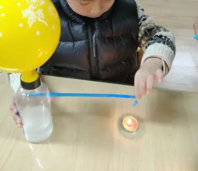 明明季后赛表现更优!为什么詹姆斯续约优先级低于里夫斯