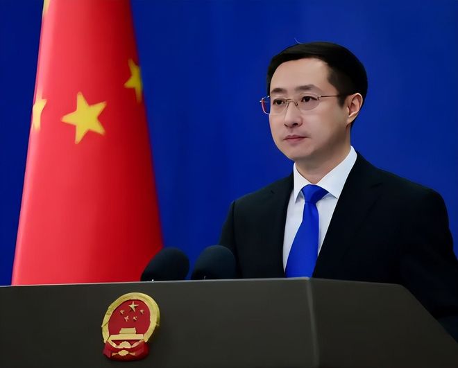 梅西获评8.9分+无缘MVP：送出精准助攻，率阿根廷3