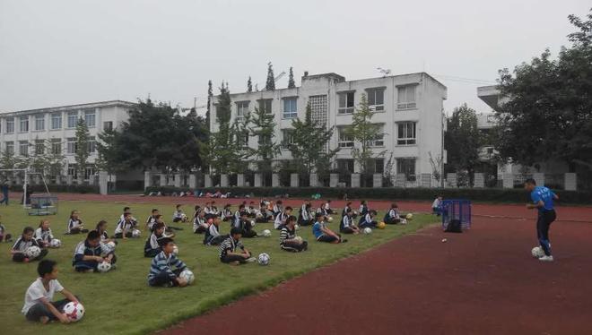 阿森纳今夏第4援!7500万镑签下28岁纽卡队长,梦幻中场豪阵出炉
