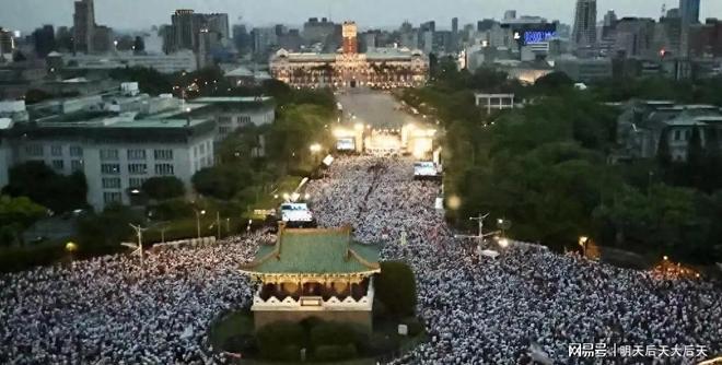 兹维列夫夺冠不忘公益帮扶糖尿病患儿，德约发文盛赞其坚韧
