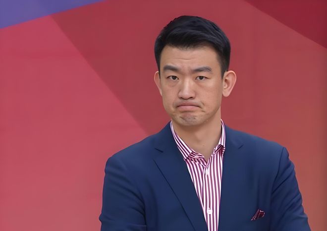 埃及国防部发图:"阵风"战机与中方歼