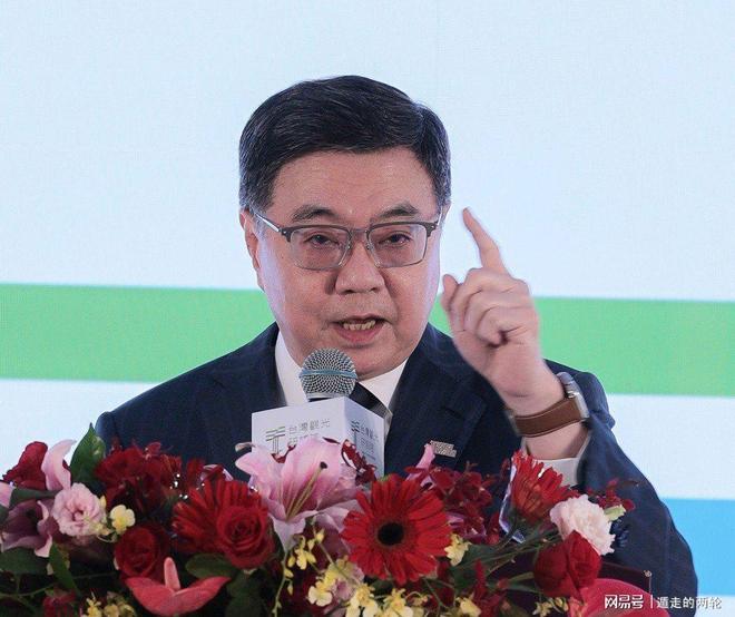 结束10年曼城生涯，斯通斯自由身加盟国米签约2年，生涯首次出国