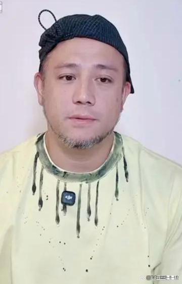 25岁男子与42岁已婚女子发展为情人,得知女方在丈夫处住宿后,要求其分居被拒,强行拖拽她跳下超13米高大桥致其受伤;被判11年3个月