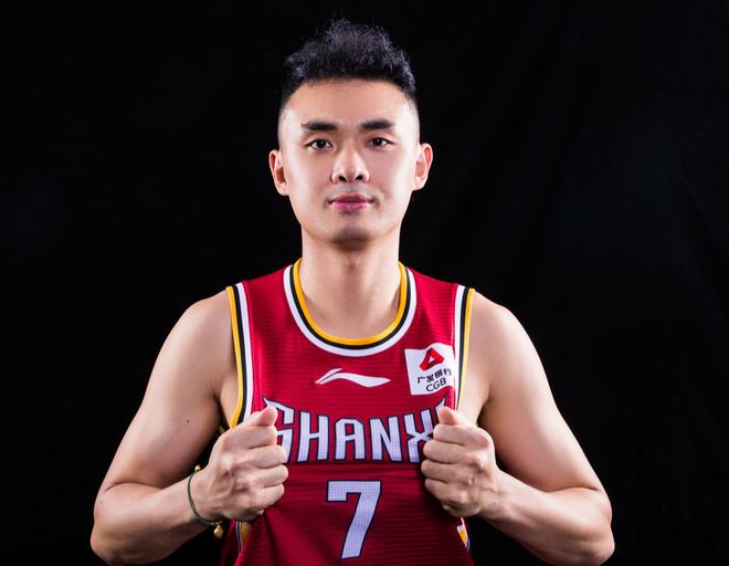 轰出14记ACE却惨遭逆转！郑钦文，你还要在这条死胡同里走多久？